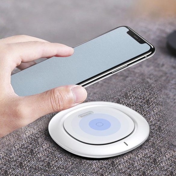 Baseus UFO Desktop Qi Fast Charging Pad univerzális asztali vezeték nélküli töltő, fehér