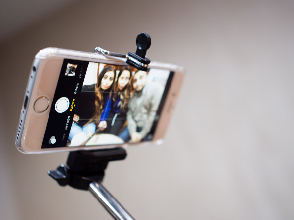selfie bot - így egyszerűbb önarcképet készíteni